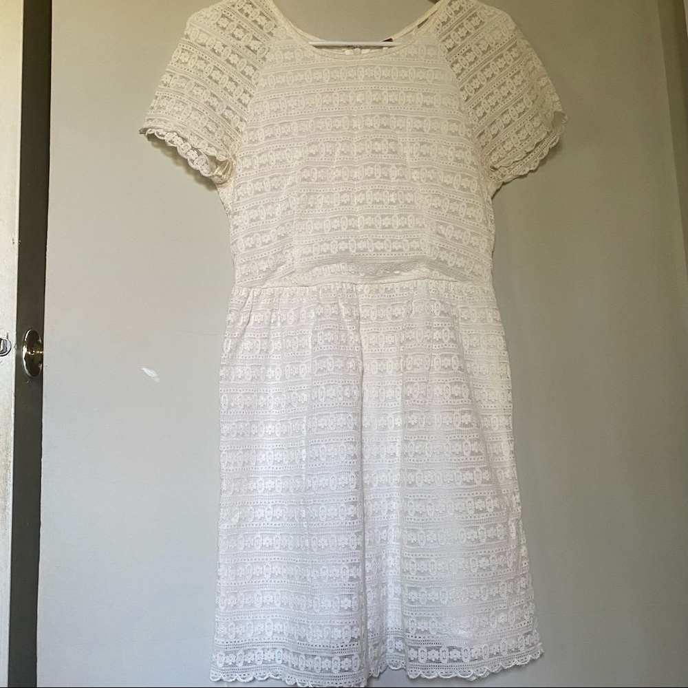 Free People dress, white lace overlay, short sleeve, size: 0